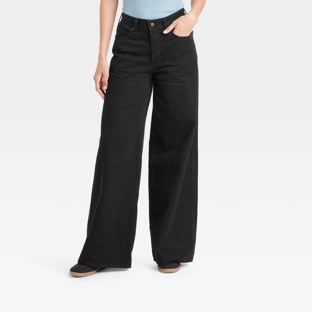Mid-Rise Super Wide Leg Jeans - Black